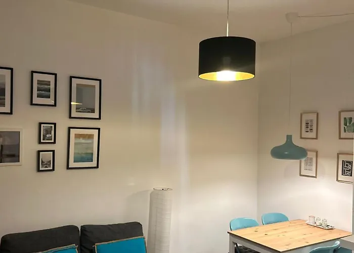 Ester * בודפשט